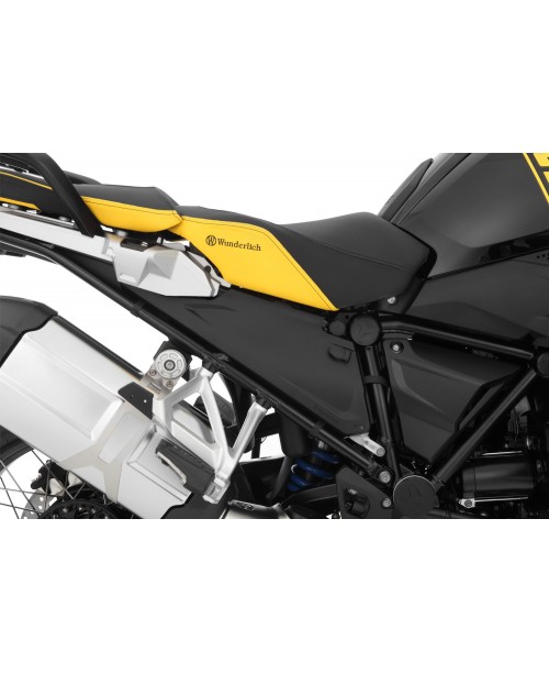 Накладки боковые пластиковые WUNDERLICH R1250GS с отверстием для прикуривателя комплект