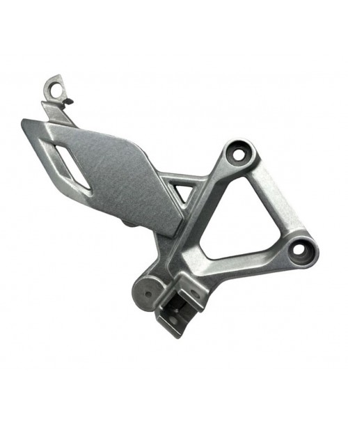 Кронштейн водительской подножки HONDA CBR125RW левый 50700-KPP-T00