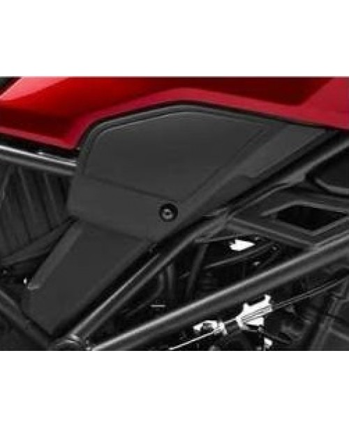 Пластик бака правый HONDA CBF300R ABS 2019-2024 83511-K0A-E10